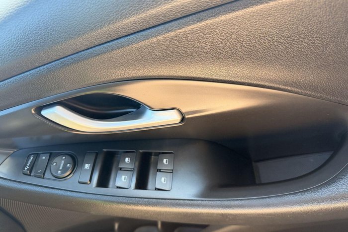 2021 Hyundai i30 PD.V4 MY22 Polar White