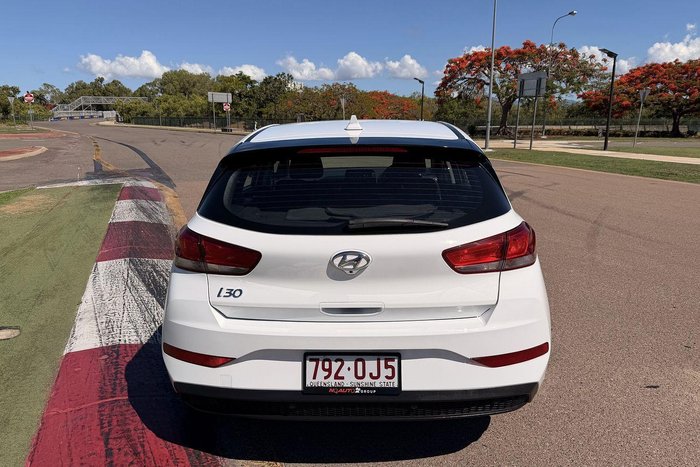 2021 Hyundai i30 PD.V4 MY22 Polar White