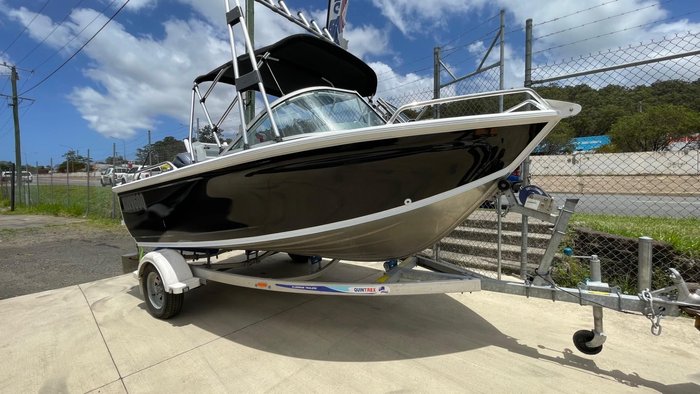 2021 QUINTREX 430 Fishabout Pro