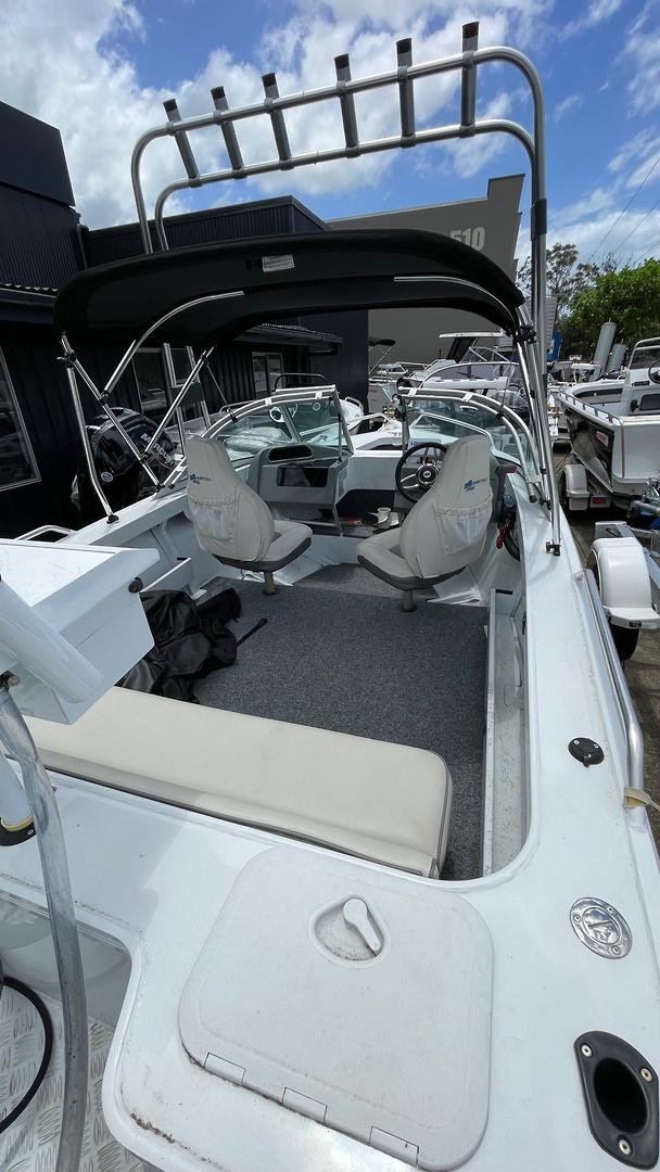 2021 QUINTREX 430 Fishabout Pro