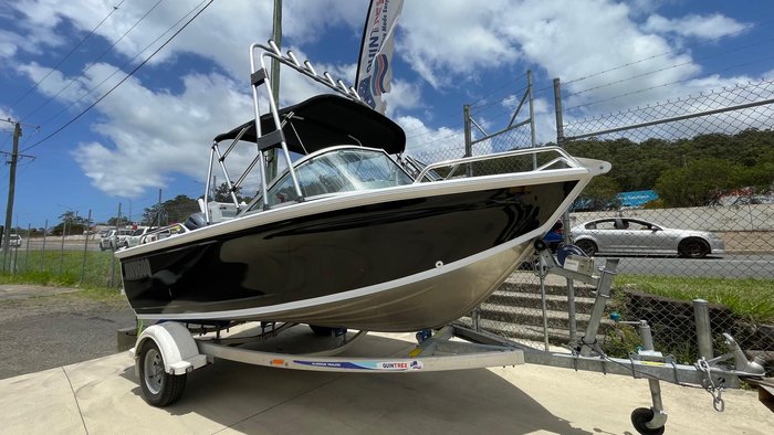 2021 QUINTREX 430 Fishabout Pro