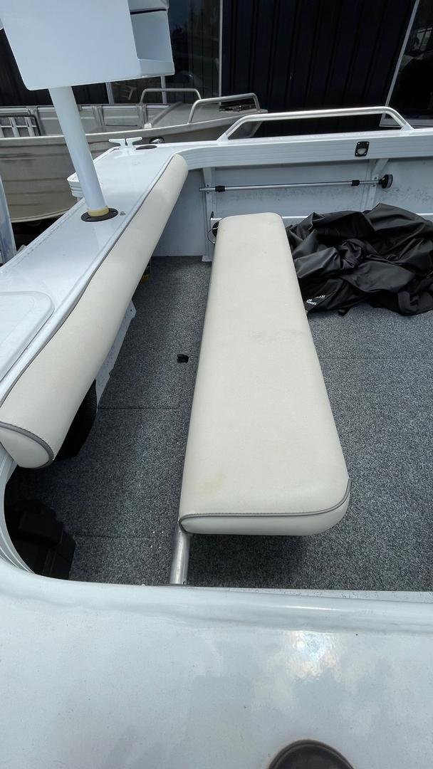 2021 QUINTREX 430 Fishabout Pro