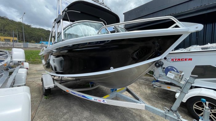 2021 QUINTREX 430 Fishabout Pro