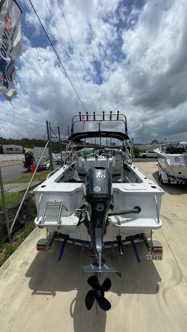 2021 QUINTREX 430 Fishabout Pro