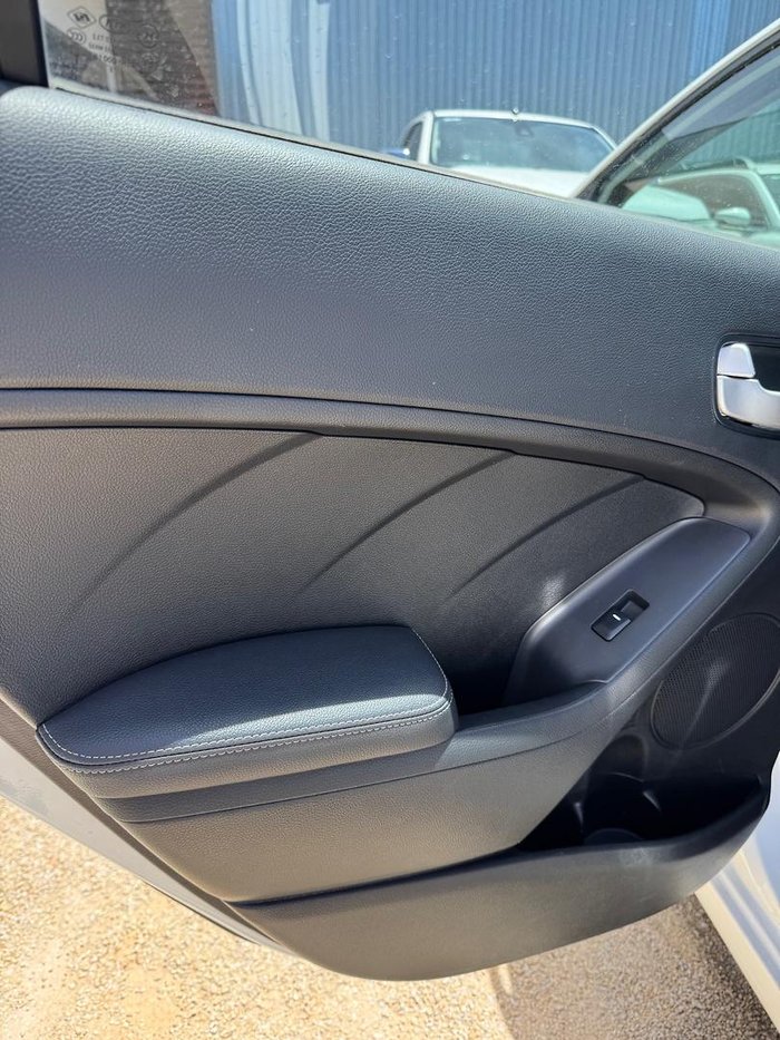 2016 Kia Cerato S YD MY17 Clear White