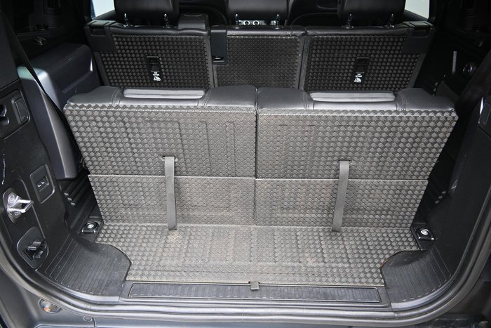 2020 Land Rover Defender 110 D240 SE