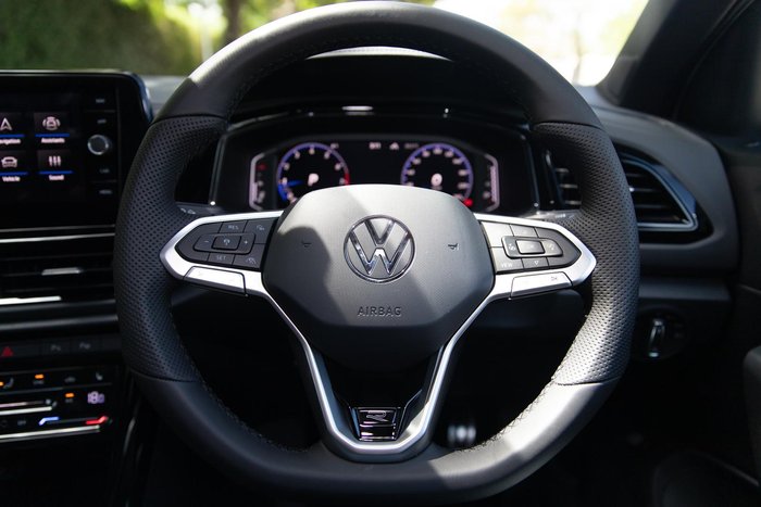 2025 Volkswagen T-Roc 140TSI R-Line