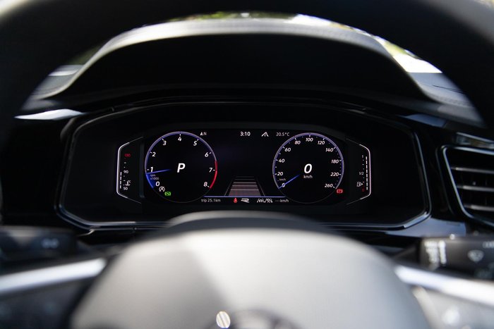 2025 Volkswagen T-Roc 140TSI R-Line