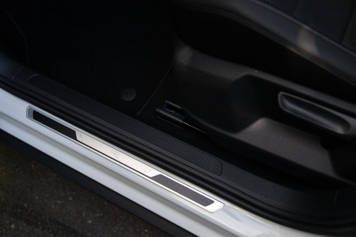 2025 Volkswagen T-Roc 140TSI R-Line