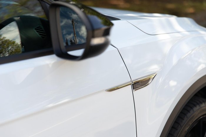 2025 Volkswagen T-Roc 140TSI R-Line