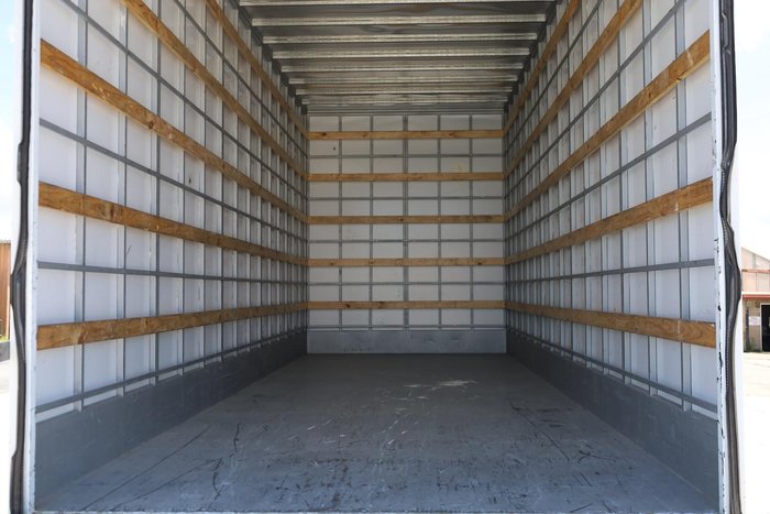 2024 Fuso Fighter 1224 FK Pantech White