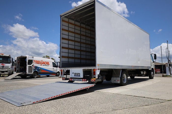 2024 Fuso Fighter 1224 FK Pantech White