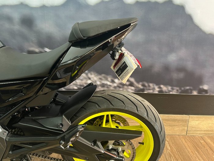 2022 CFMOTO 650NK ABS WHITE