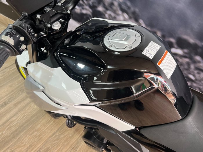 2022 CFMOTO 650NK ABS WHITE