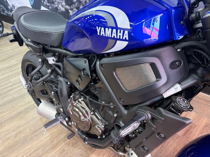 2024 Yamaha XSR700 BLUE