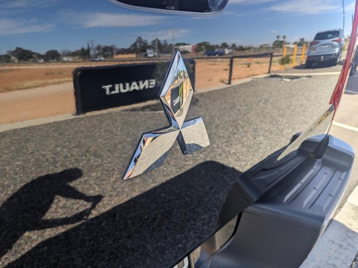 2022 Mitsubishi Triton GLS