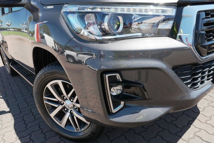 2019 Toyota Hilux SR5