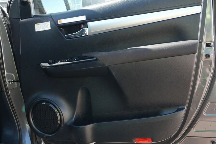 2019 Toyota Hilux SR5