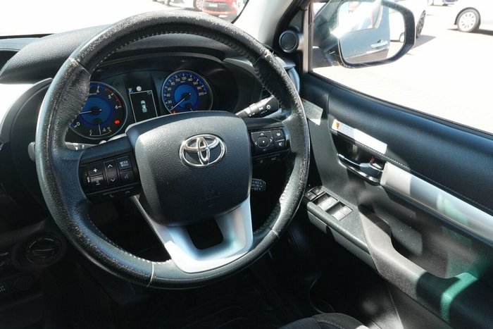 2019 Toyota Hilux SR5