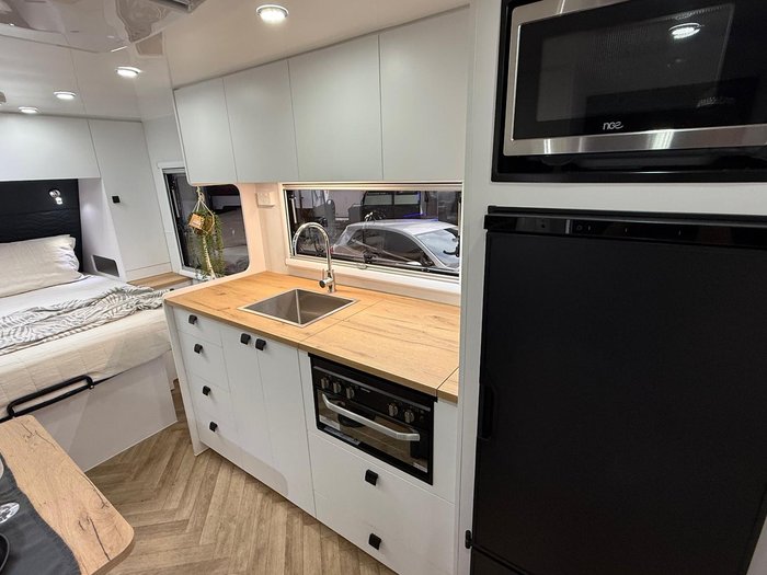 2025 Vivid Caravans Explorer