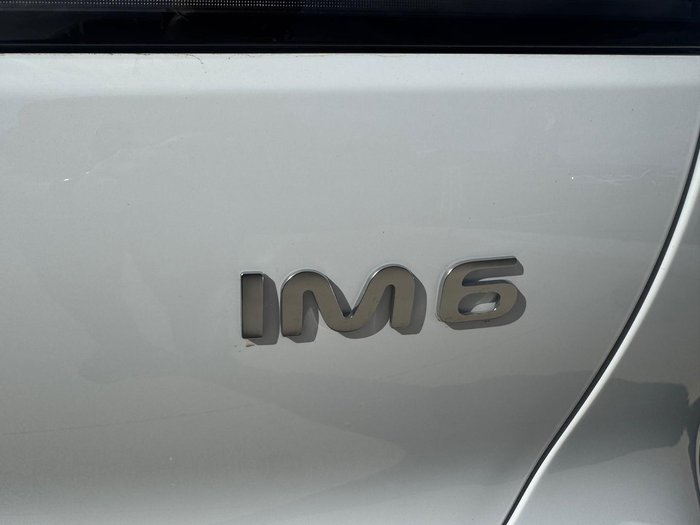 2025 MG IM6 Premium