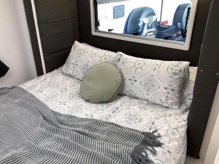 2026 New Age Caravans Big Red Br20e