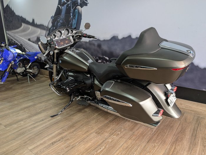 2024 BMW Motorrad R 18 TRANSCONTINENTAL GREEN