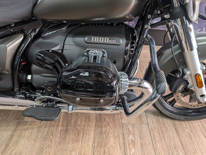 2024 BMW Motorrad R 18 TRANSCONTINENTAL GREEN