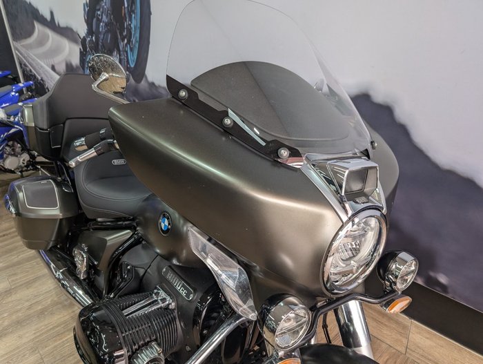 2024 BMW Motorrad R 18 TRANSCONTINENTAL GREEN