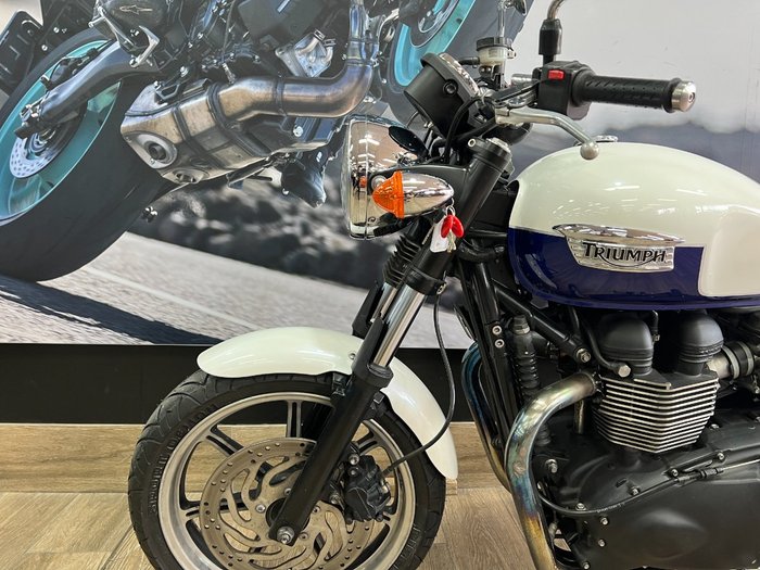 2014 Triumph BONNEVILLE T100 BLUE