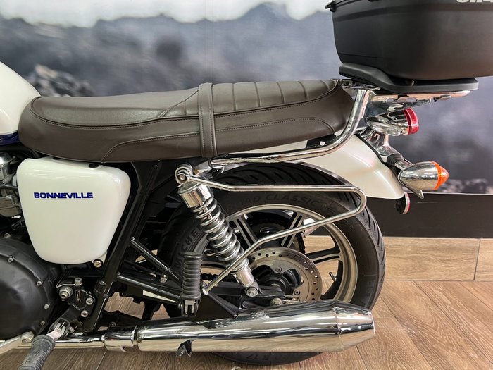 2014 Triumph BONNEVILLE T100 BLUE