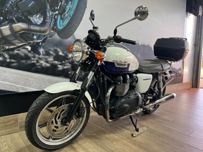 2014 Triumph BONNEVILLE T100 BLUE
