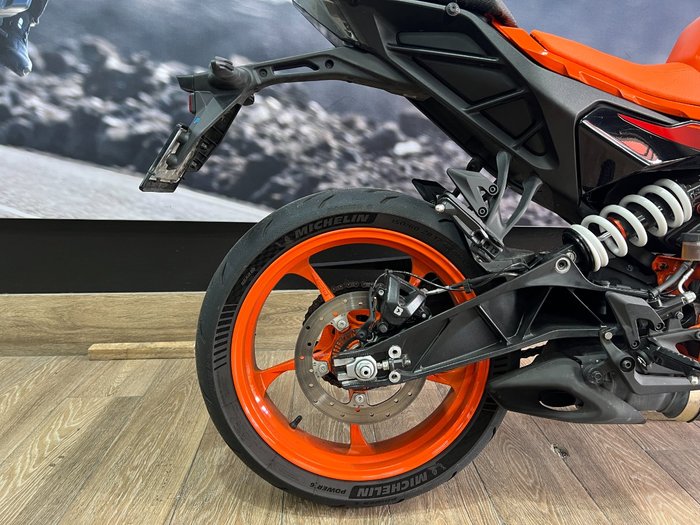2024 Ktm 390 DUKE ORANGE