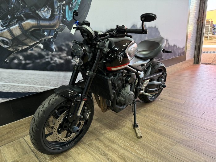 2021 Triumph TRIDENT 660 Black