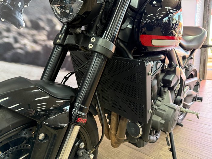 2021 Triumph TRIDENT 660 Black