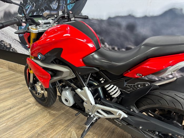 2020 BMW Motorrad G 310 R RED