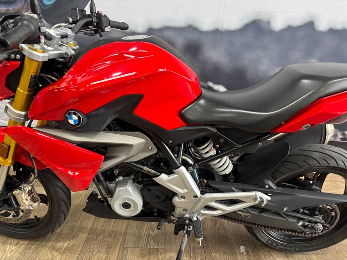 2020 BMW Motorrad G 310 R RED
