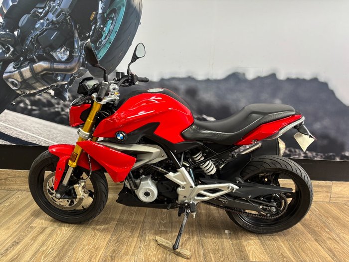 2020 BMW Motorrad G 310 R RED
