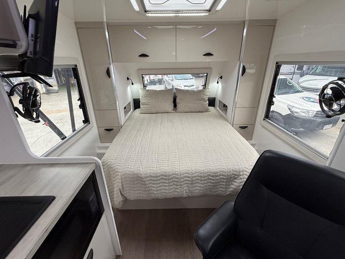 2023 Crusader Excalibur Nobleman