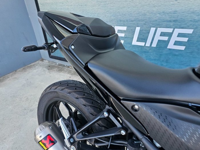 2024 Yamaha YZF-R3 Black