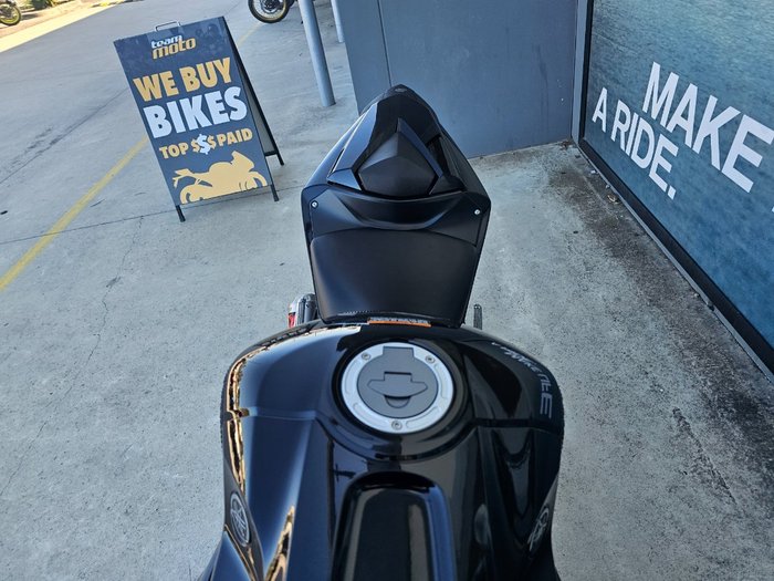 2024 Yamaha YZF-R3 Black