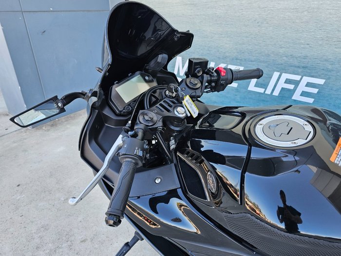2024 Yamaha YZF-R3 Black