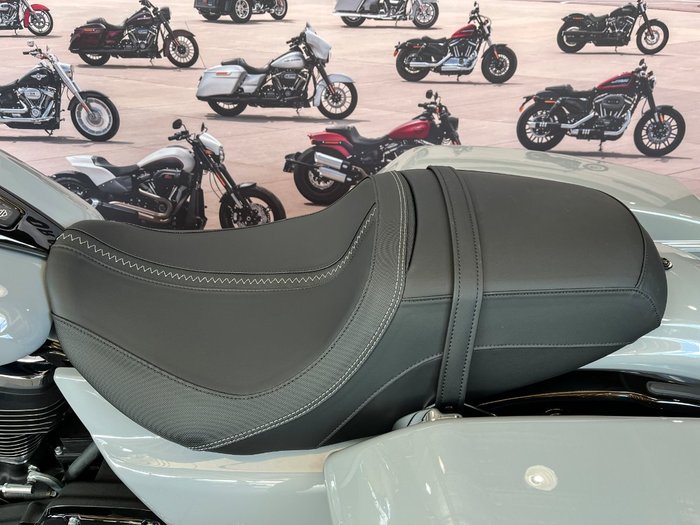 2025 Harley-davidson FLTRX ROAD GLIDE (117) BILLIARD GREY