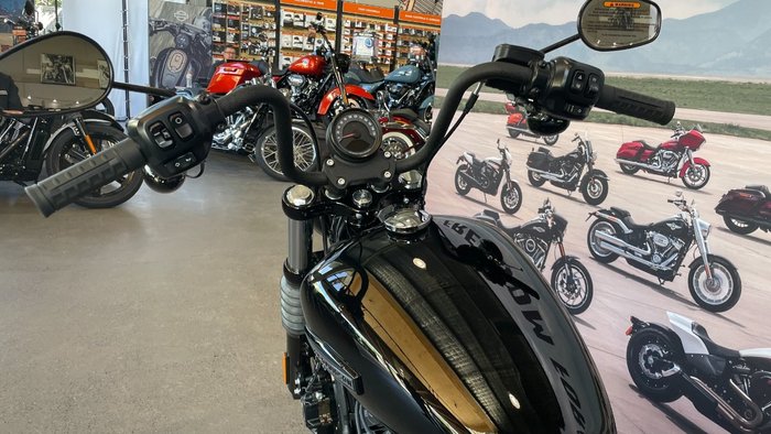 2025 Harley-davidson FXBB STREET BOB (117) Vivid Black