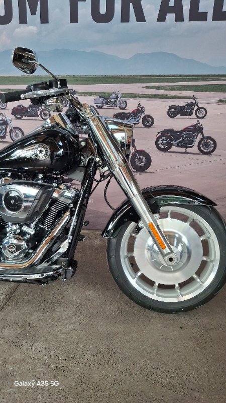 2025 Harley-davidson FLFB FAT BOY (117) Vivid Black