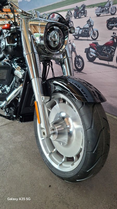 2025 Harley-davidson FLFB FAT BOY (117) Vivid Black