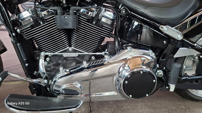 2025 Harley-davidson FLFB FAT BOY (117) Vivid Black