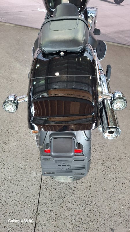 2025 Harley-davidson FLFB FAT BOY (117) Vivid Black