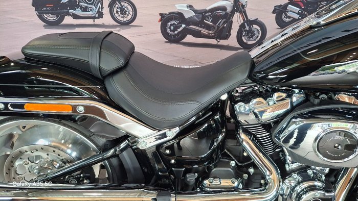 2025 Harley-davidson FLFB FAT BOY (117) Vivid Black