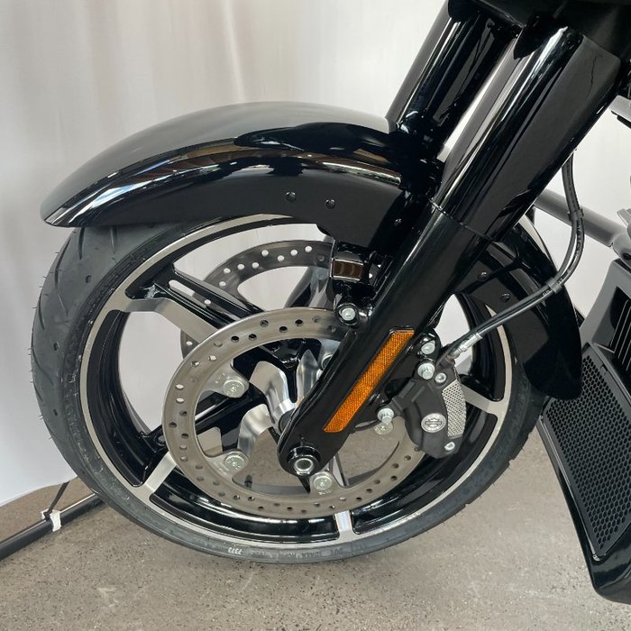 2025 Harley-davidson FLTRX ROAD GLIDE (117) Vivid Black